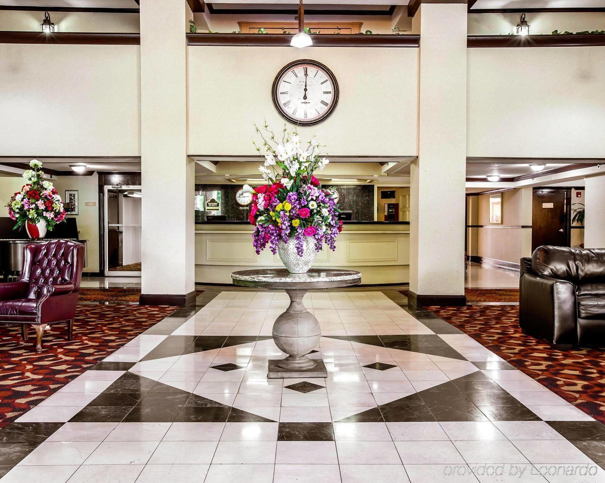 Ramada By Wyndham Birmingham Airport Hotel Exterior photo