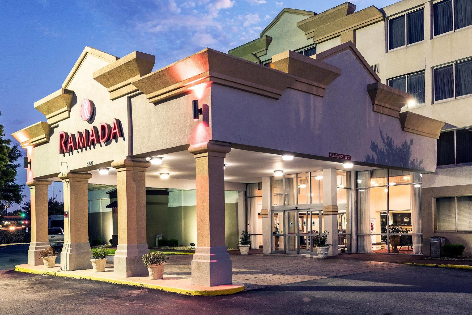 Ramada By Wyndham Birmingham Airport Hotel Exterior photo