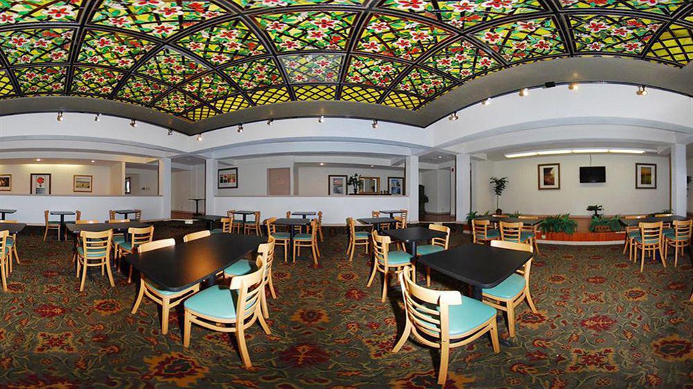 Ramada By Wyndham Birmingham Airport Hotel Exterior photo